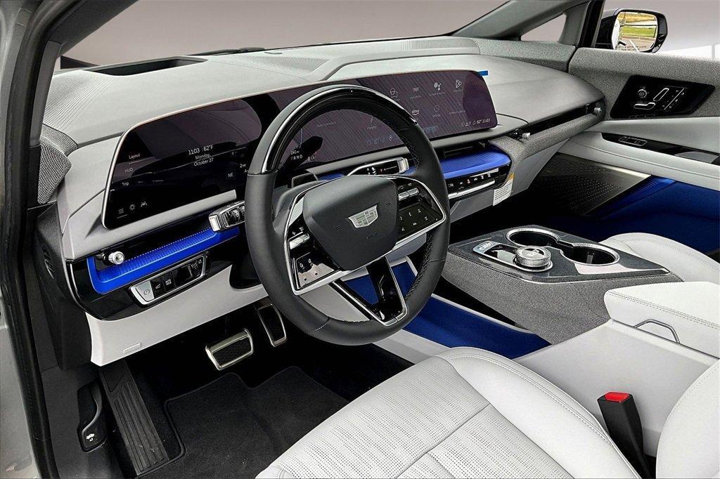 new 2025 Cadillac OPTIQ car, priced at $60,595