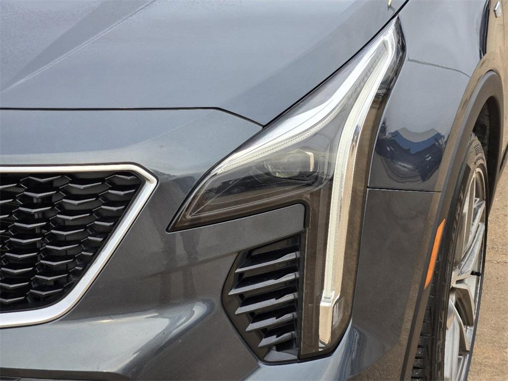 used 2021 Cadillac XT4 car, priced at $25,000