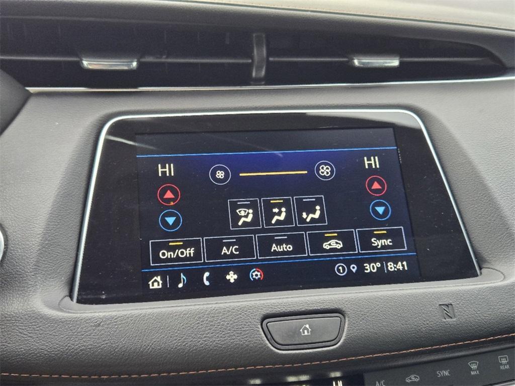 used 2021 Cadillac XT4 car, priced at $25,000