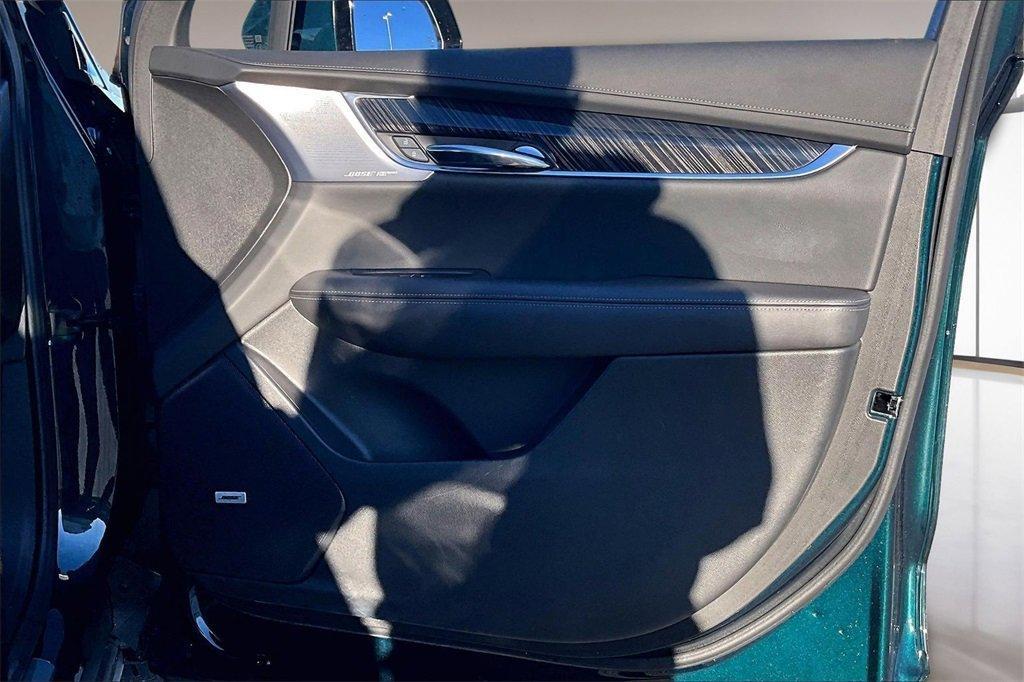 used 2025 Cadillac XT6 car, priced at $44,000