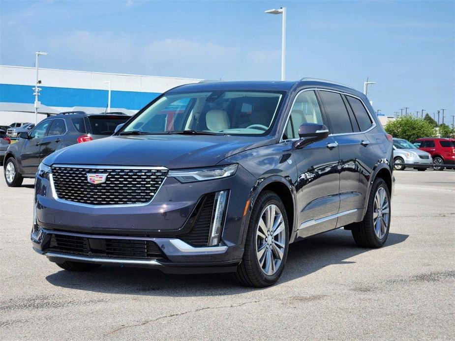 new 2024 Cadillac XT6 car, priced at $61,770