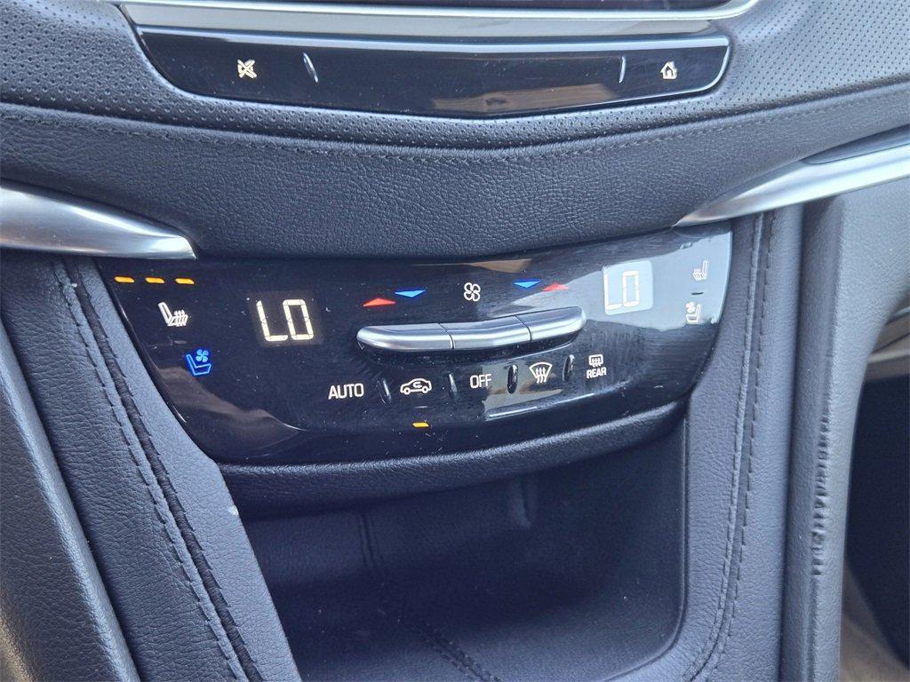 used 2024 Cadillac XT5 car, priced at $41,944