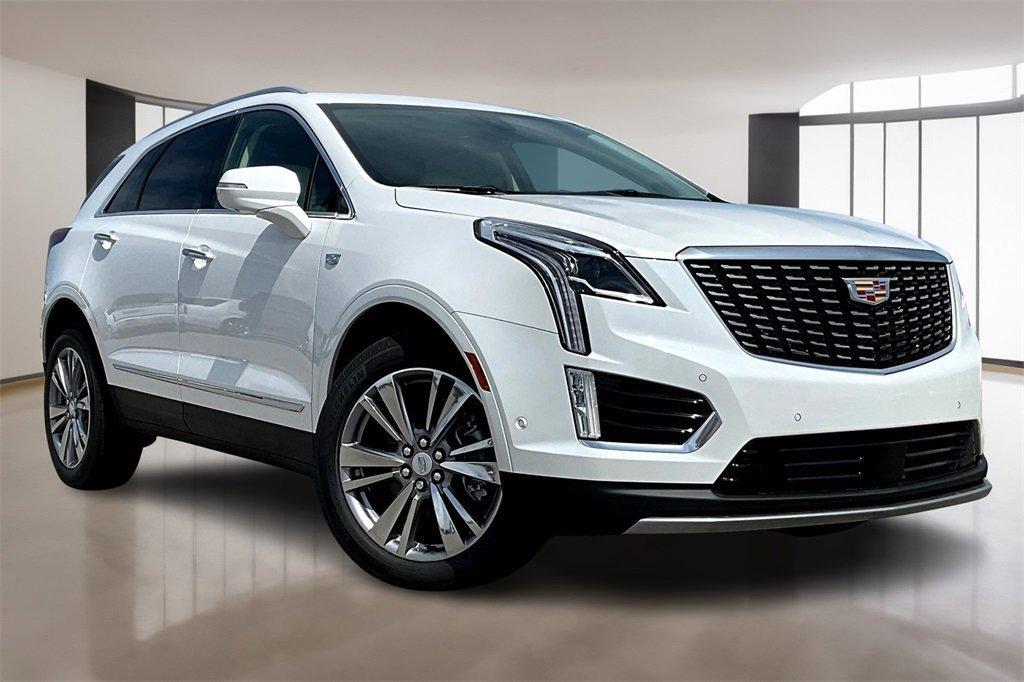 new 2025 Cadillac XT5 car, priced at $55,820