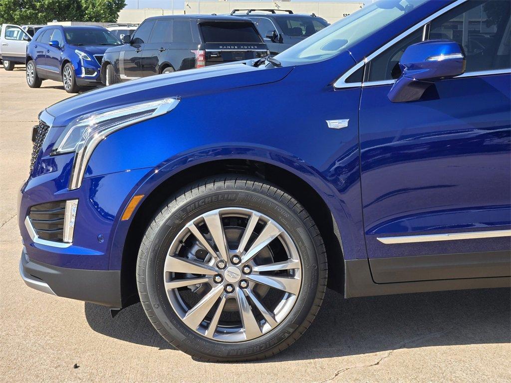 new 2025 Cadillac XT5 car, priced at $57,585
