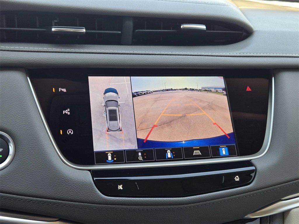new 2025 Cadillac XT5 car, priced at $57,585