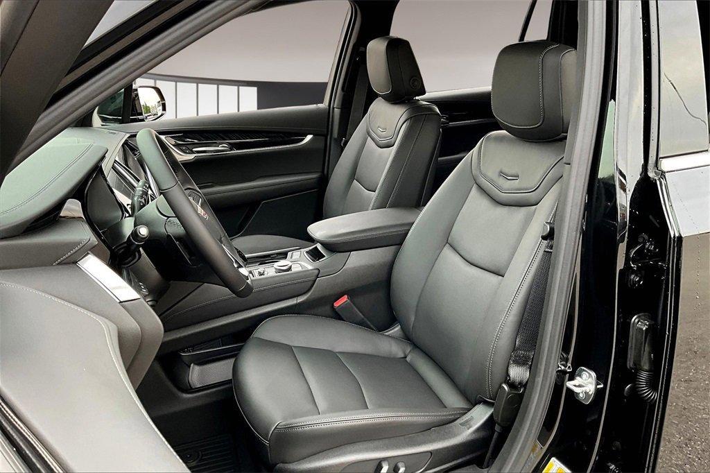new 2025 Cadillac XT6 car, priced at $62,540