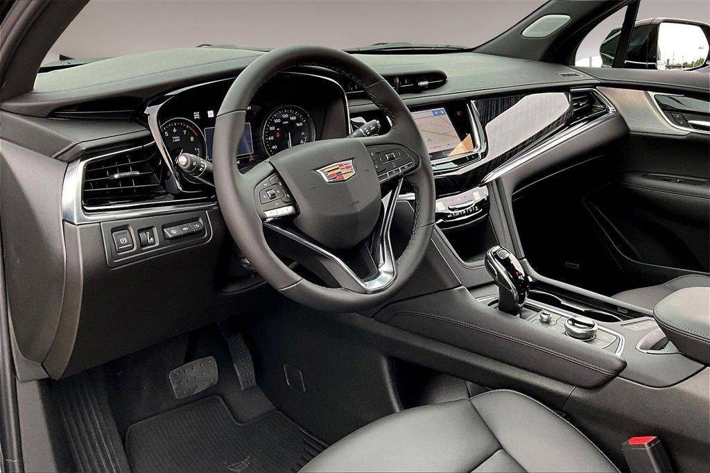 new 2025 Cadillac XT6 car, priced at $62,540