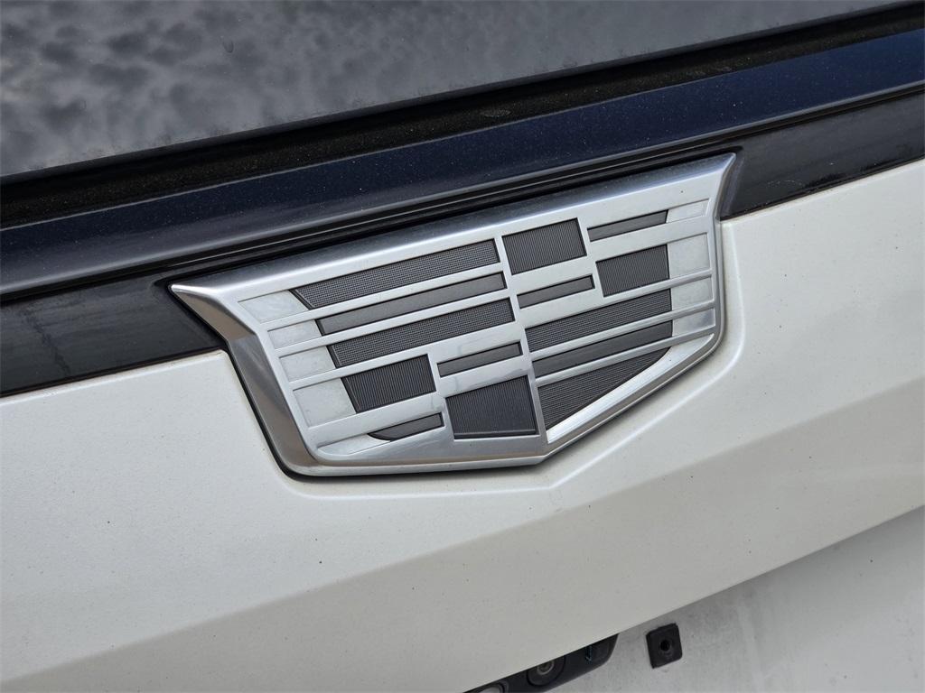 used 2022 Cadillac Escalade car, priced at $68,121