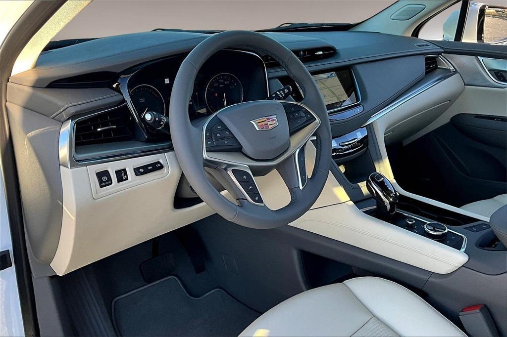 new 2026 Cadillac XT5 car, priced at $55,214