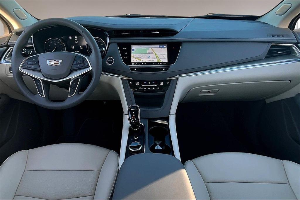 new 2026 Cadillac XT5 car, priced at $55,214