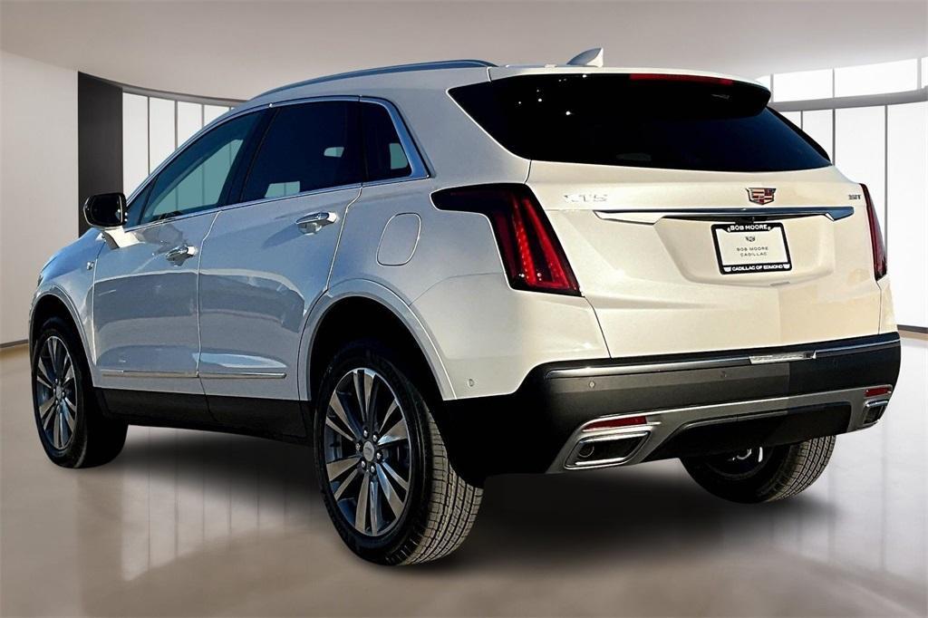 new 2026 Cadillac XT5 car, priced at $55,214