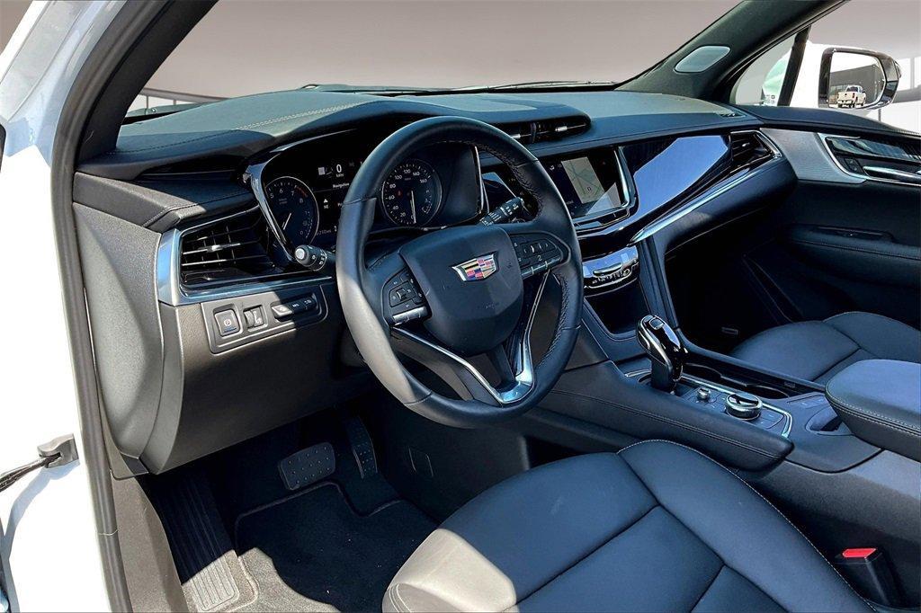 new 2025 Cadillac XT6 car, priced at $60,815