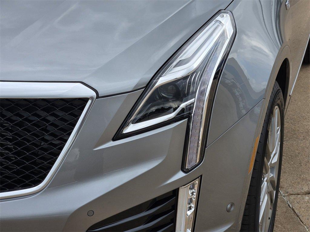 new 2025 Cadillac XT5 car, priced at $61,590