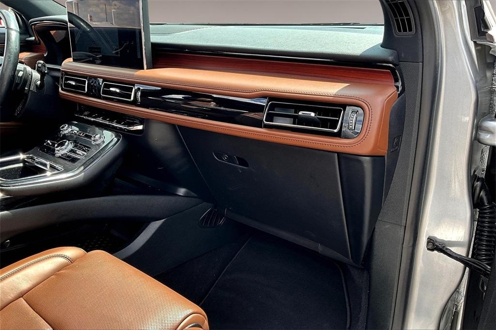 used 2023 Lincoln Nautilus car, priced at $42,988