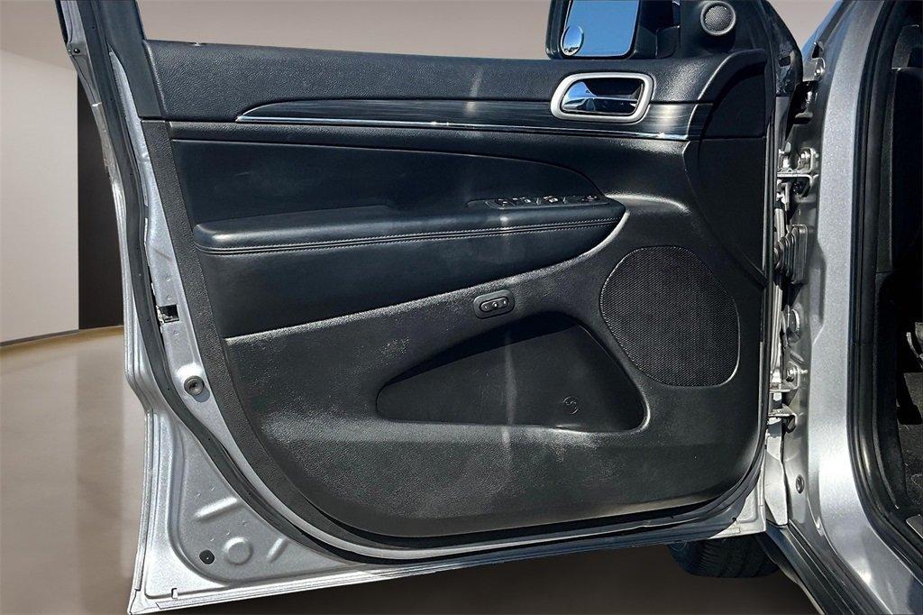 used 2020 Jeep Grand Cherokee car, priced at $21,319