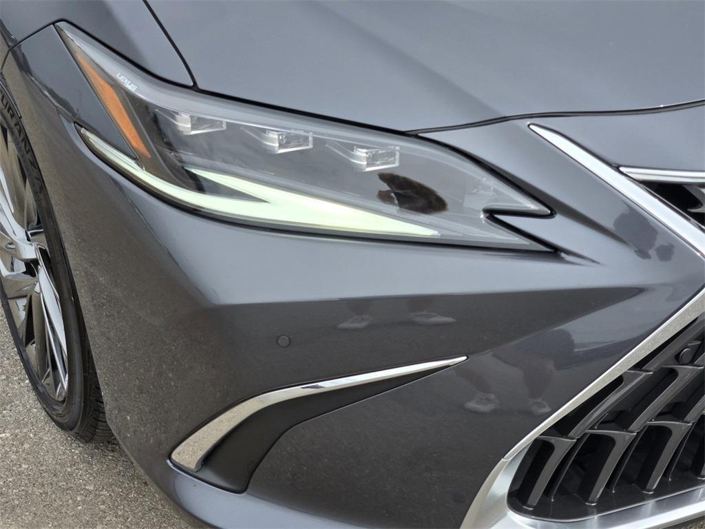 used 2025 Lexus ES 350 car, priced at $50,499