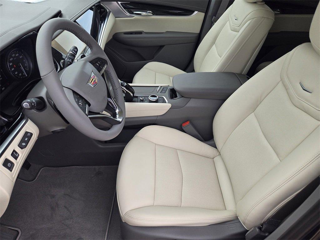 new 2025 Cadillac XT6 car, priced at $60,640