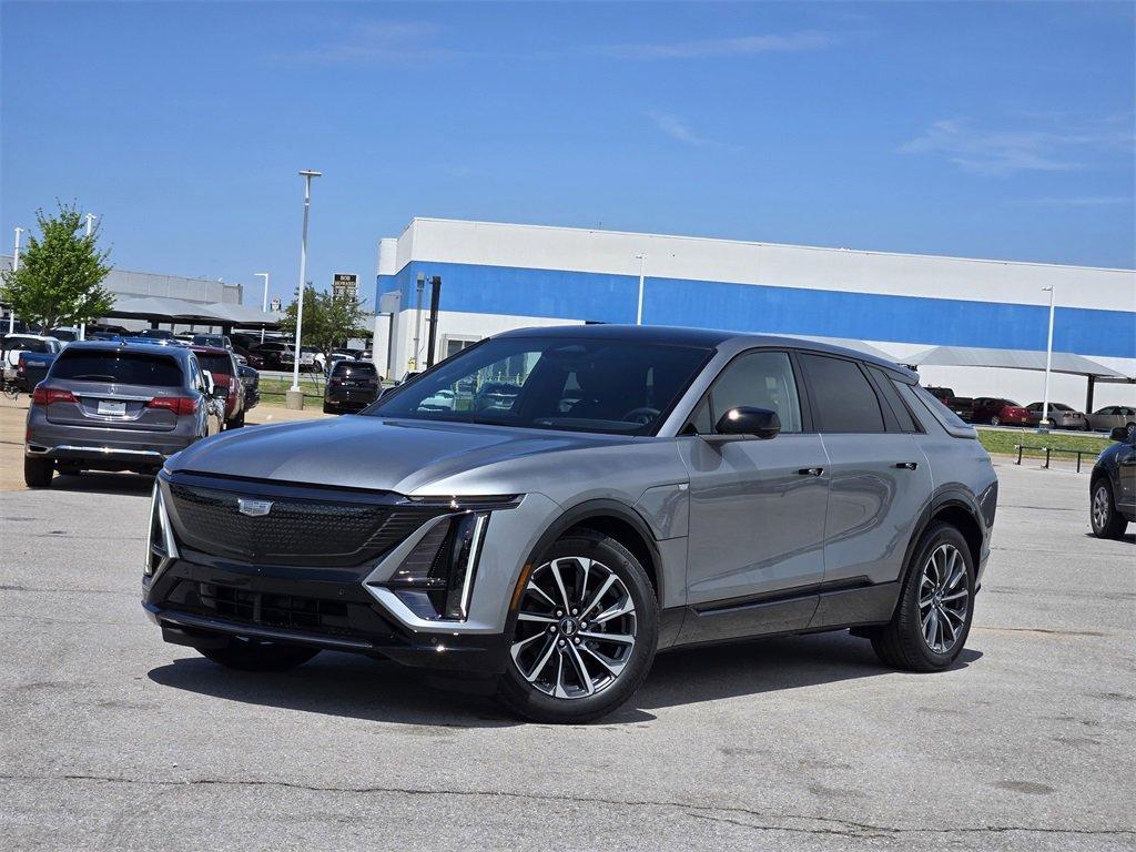 new 2025 Cadillac LYRIQ car, priced at $60,885