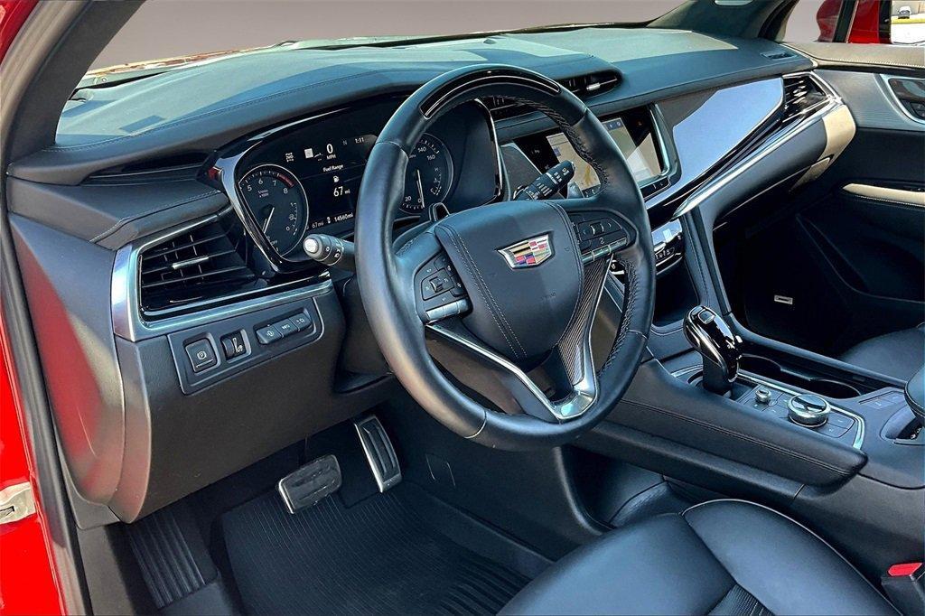 used 2024 Cadillac XT6 car, priced at $49,000