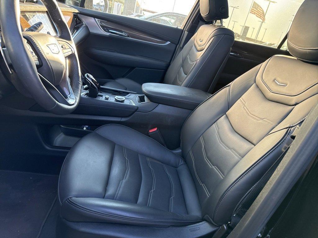 used 2025 Cadillac XT6 car, priced at $55,273