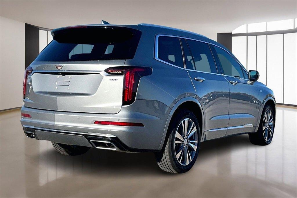 used 2025 Cadillac XT6 car, priced at $44,000