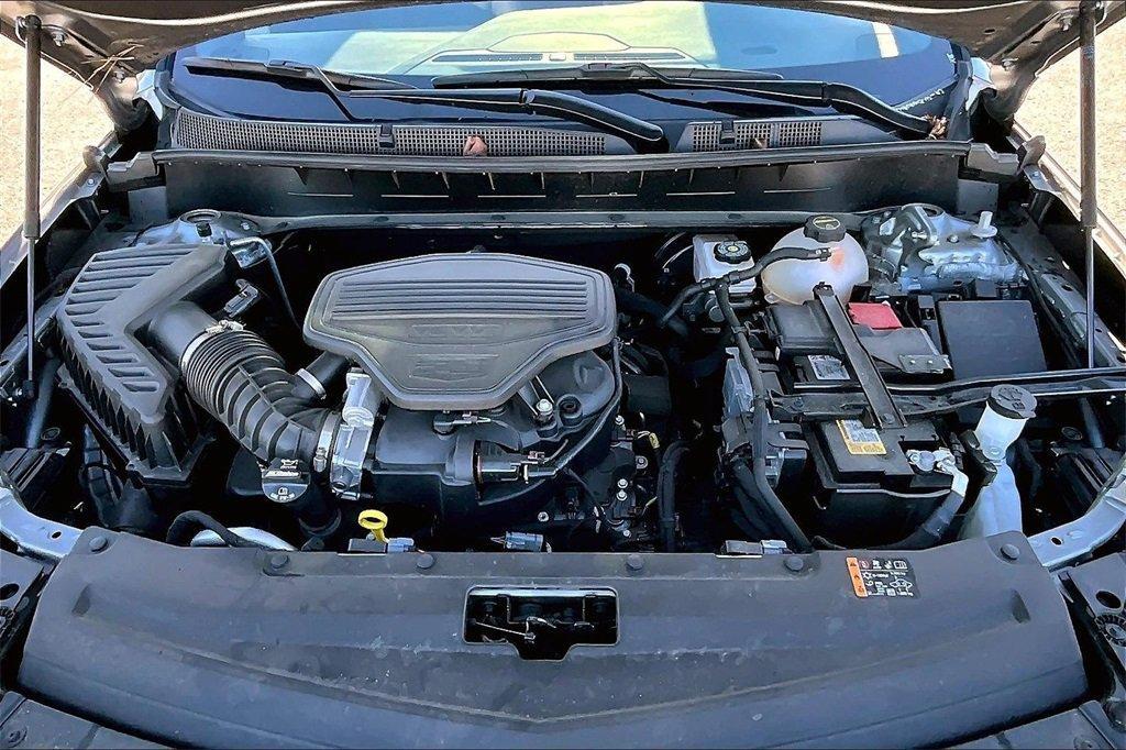 used 2025 Cadillac XT6 car, priced at $44,000