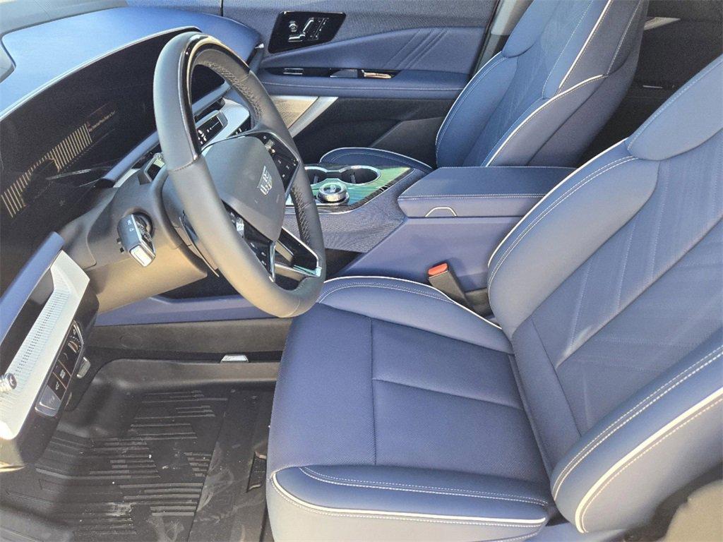 new 2025 Cadillac OPTIQ car, priced at $62,670