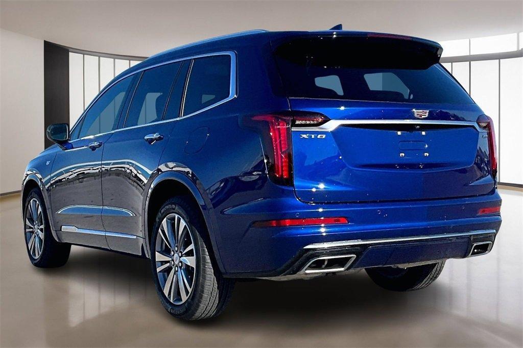 used 2025 Cadillac XT6 car, priced at $44,000