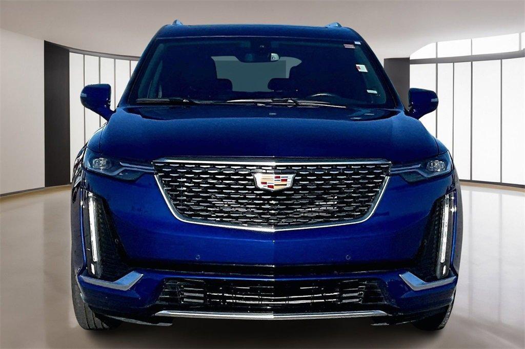 used 2025 Cadillac XT6 car, priced at $44,000