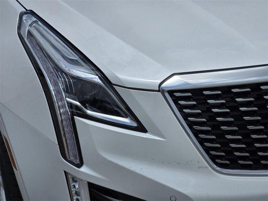 new 2024 Cadillac XT5 car, priced at $45,840