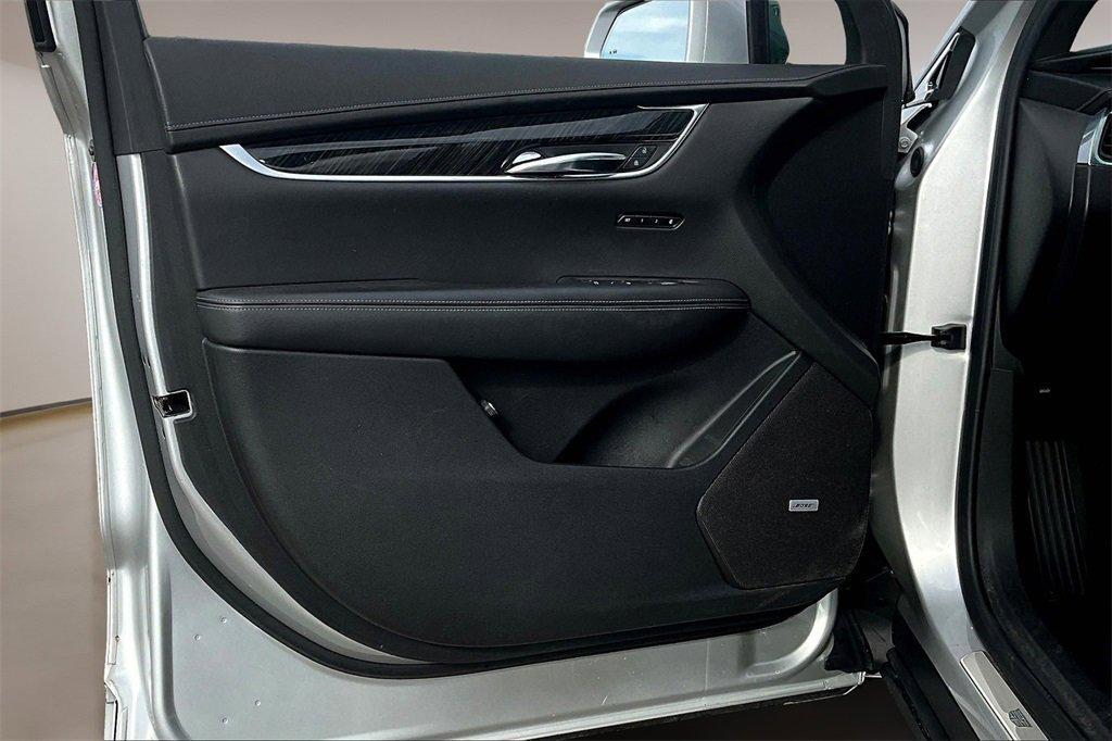 used 2020 Cadillac XT6 car, priced at $23,610