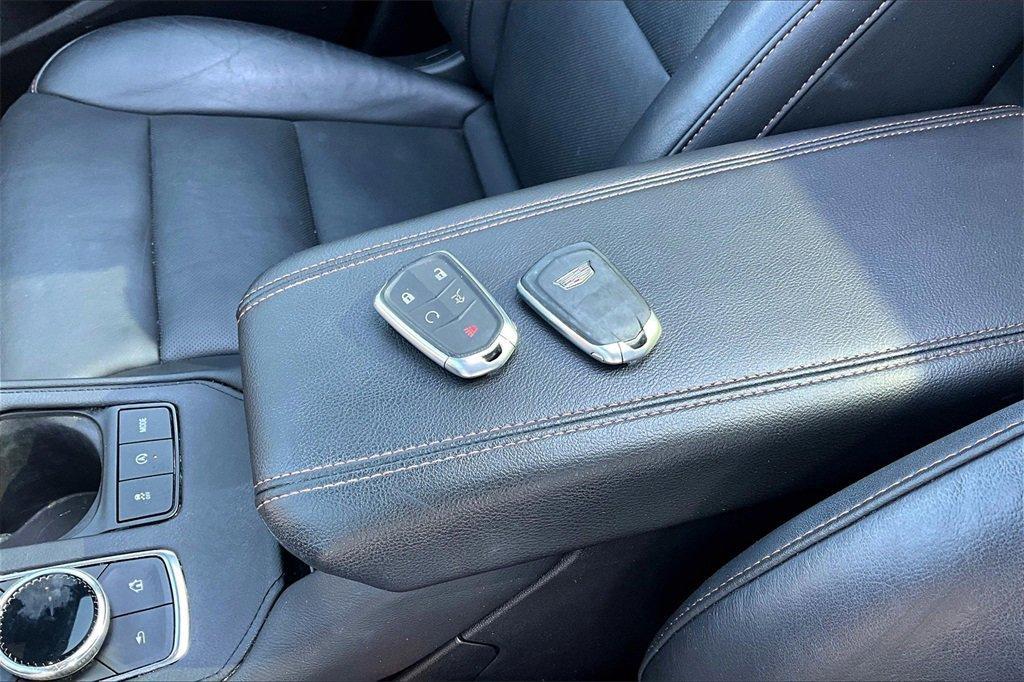 used 2022 Cadillac XT4 car, priced at $29,275