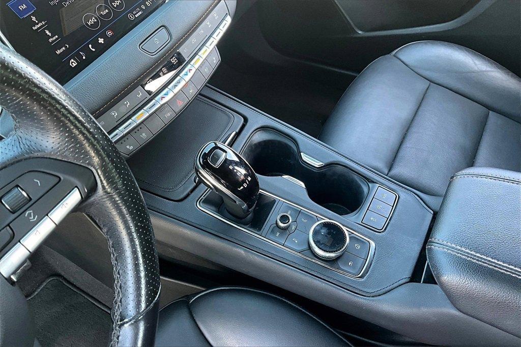 used 2022 Cadillac XT4 car, priced at $29,275