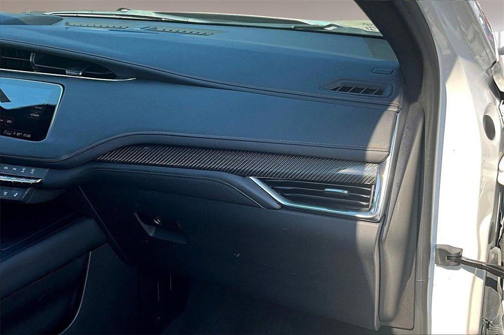 used 2022 Cadillac XT4 car, priced at $29,275