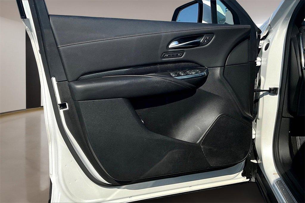 used 2022 Cadillac XT4 car, priced at $29,000