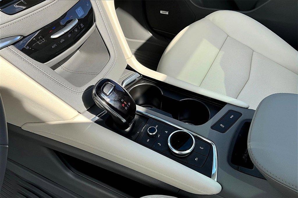 new 2025 Cadillac XT5 car, priced at $59,015