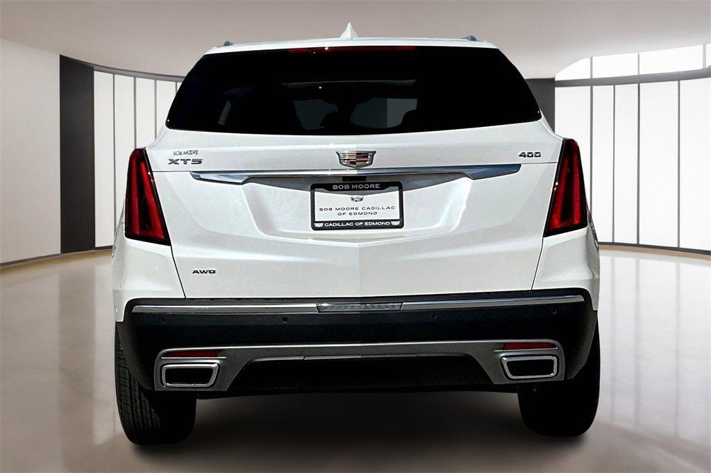 new 2025 Cadillac XT5 car, priced at $59,015