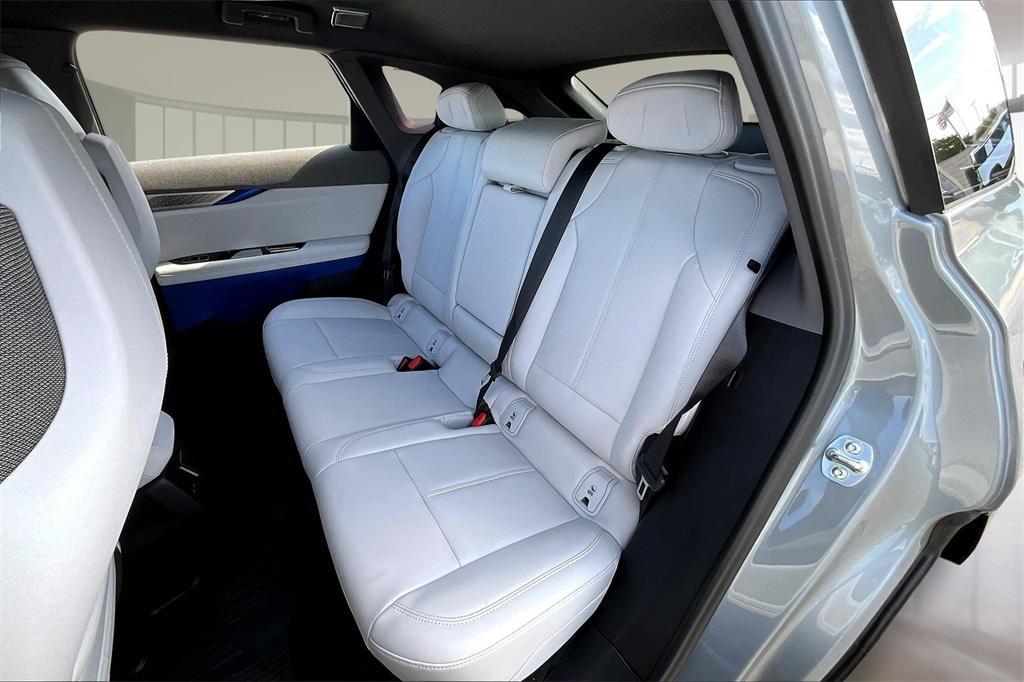 new 2025 Cadillac OPTIQ car
