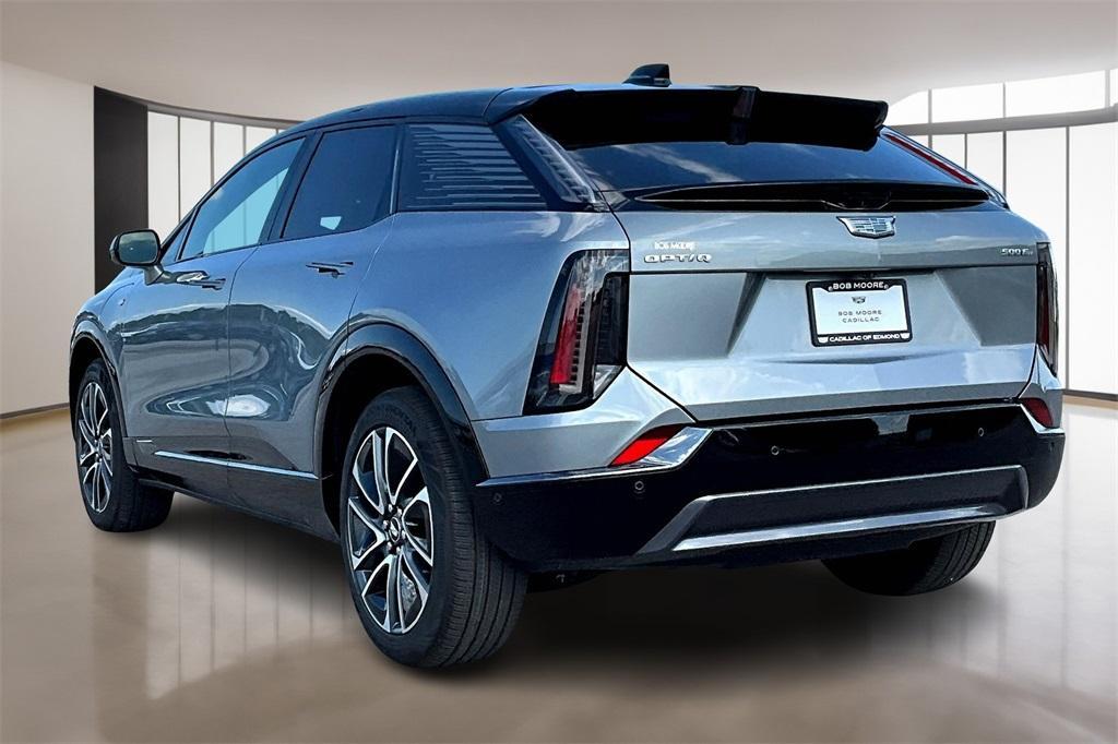 new 2025 Cadillac OPTIQ car