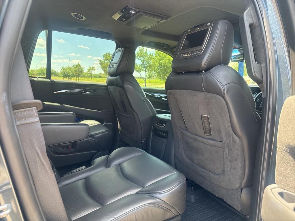 used 2019 Cadillac Escalade car, priced at $39,988
