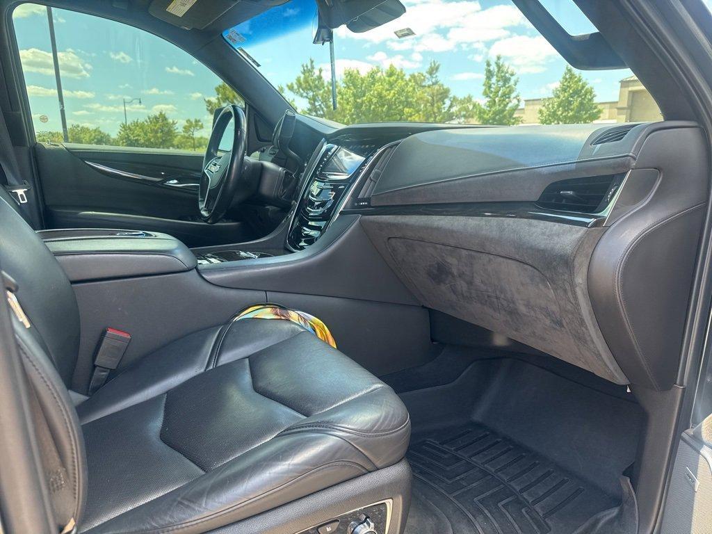 used 2019 Cadillac Escalade car, priced at $39,985