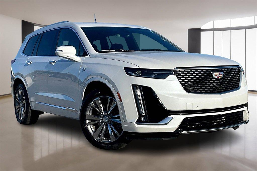 used 2025 Cadillac XT6 car, priced at $45,877