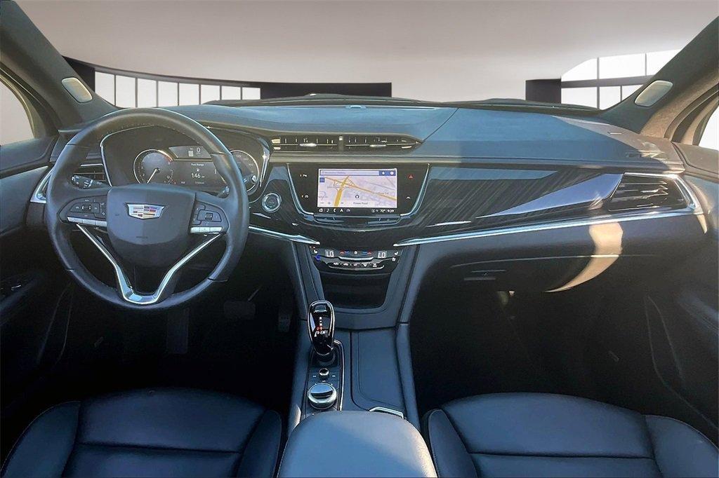 used 2025 Cadillac XT6 car, priced at $45,877