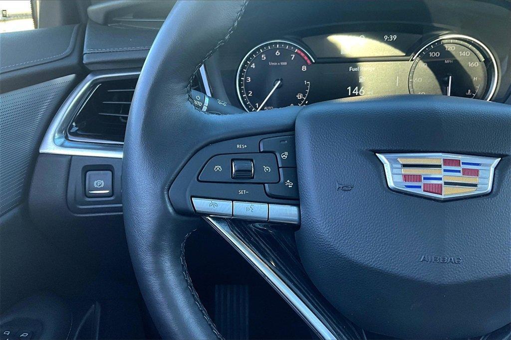 used 2025 Cadillac XT6 car, priced at $45,877