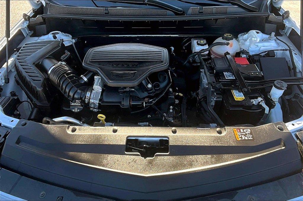 used 2025 Cadillac XT6 car, priced at $45,877
