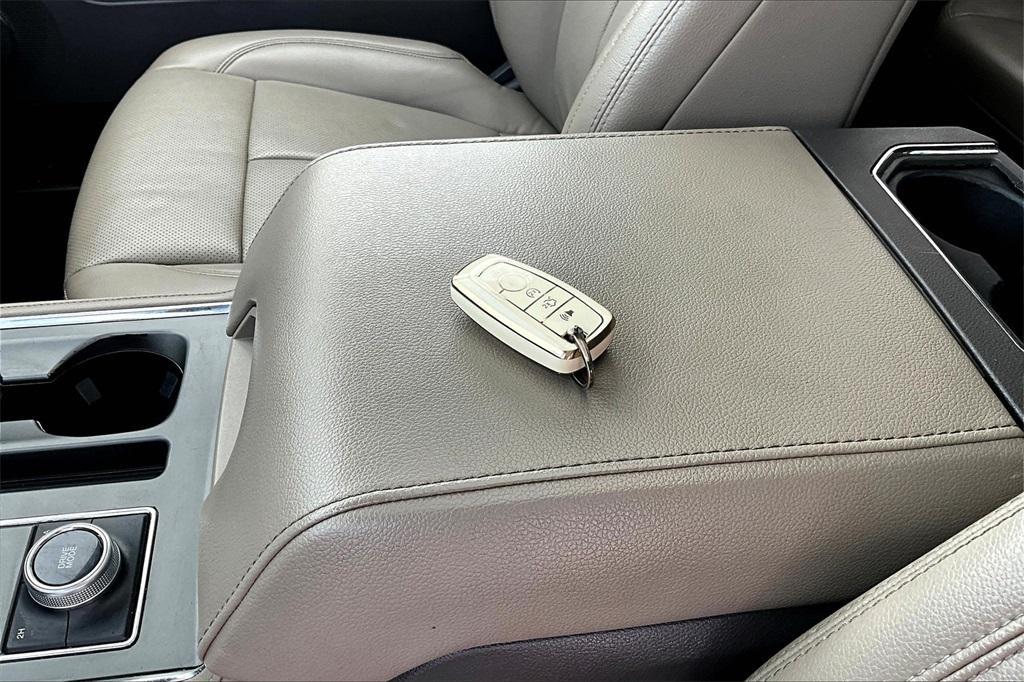used 2020 Ford Expedition Max car, priced at $25,887