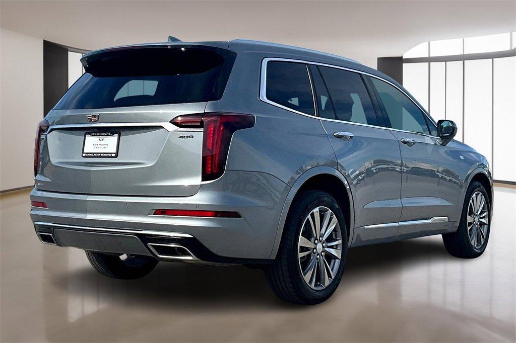 used 2025 Cadillac XT6 car, priced at $42,479