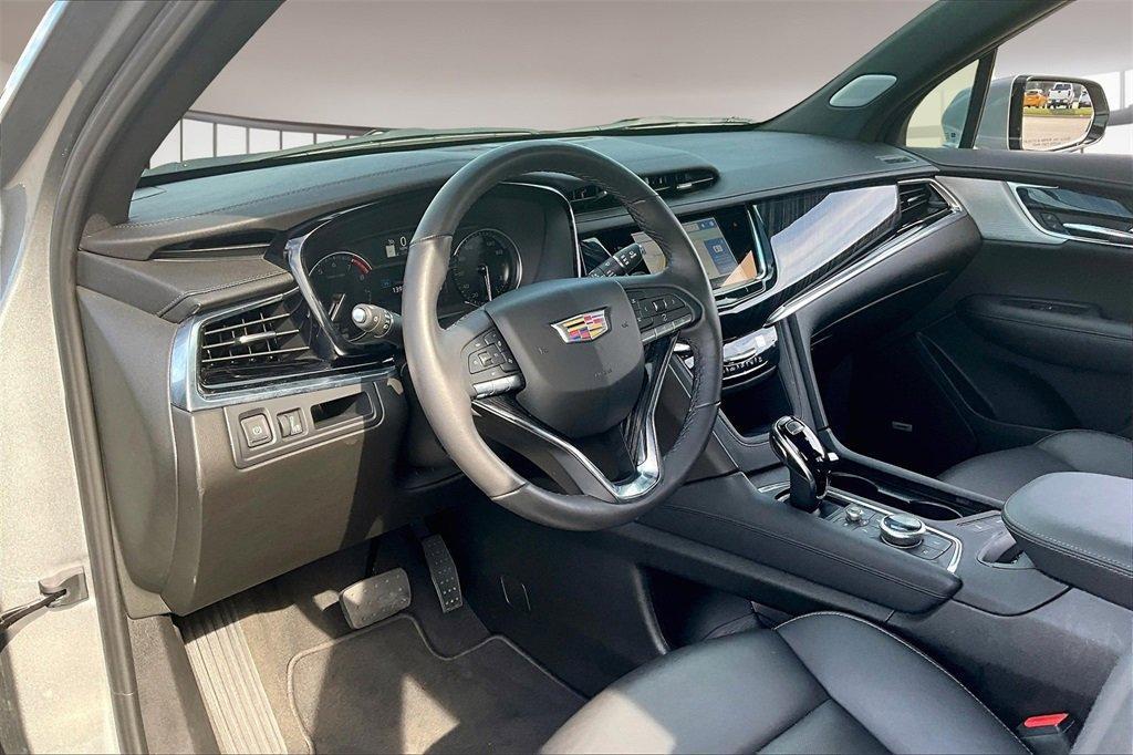 used 2025 Cadillac XT6 car, priced at $42,479