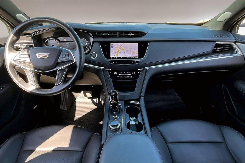 used 2022 Cadillac XT5 car, priced at $32,000