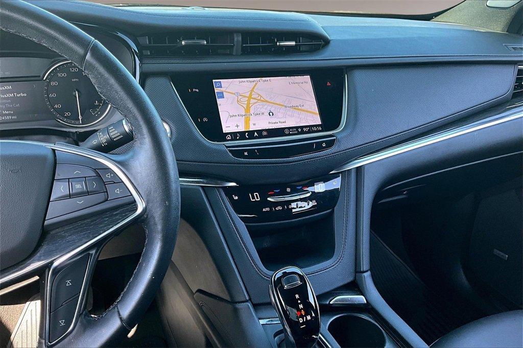 used 2022 Cadillac XT5 car, priced at $32,000